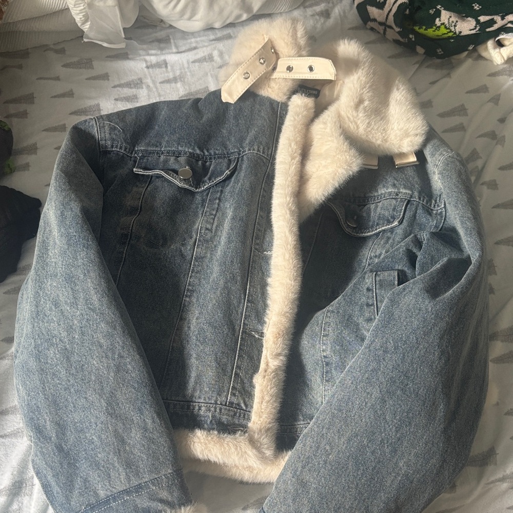 Pretty Little Thing Denim Jacket with Faux Fur Lining